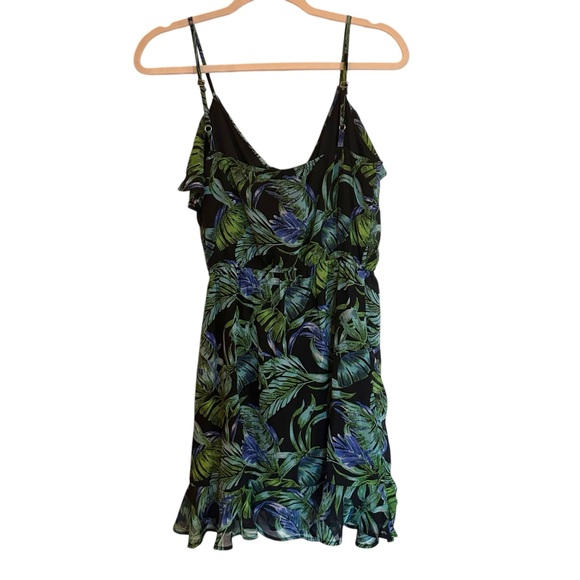 Green Tropical V Neck Dress - Picture 7 of 7